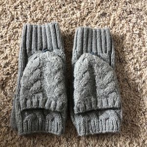 Ladies Under Armour mittens